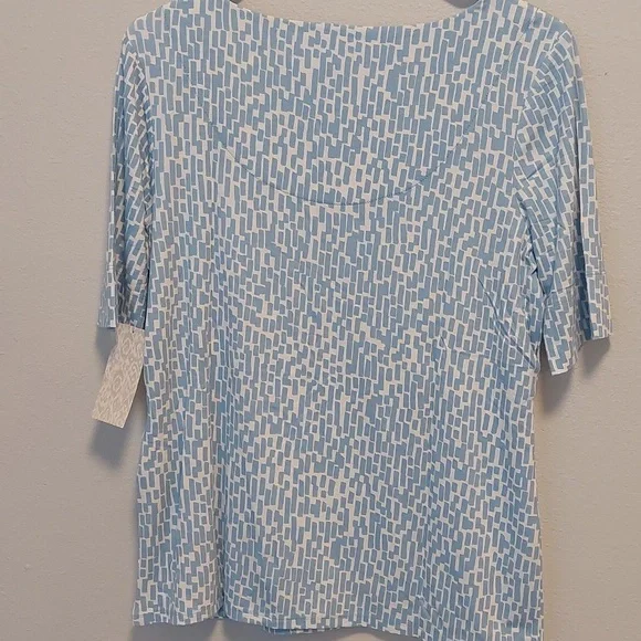 Chico's Touch of Cool Brick Geometric Ballet Elbow Tee.  Soft Blue. - Picture 4 of 7